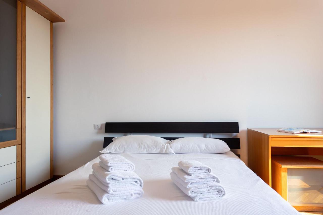 Garibaldi Two Bedrooms By Halldis Milan Bagian luar foto