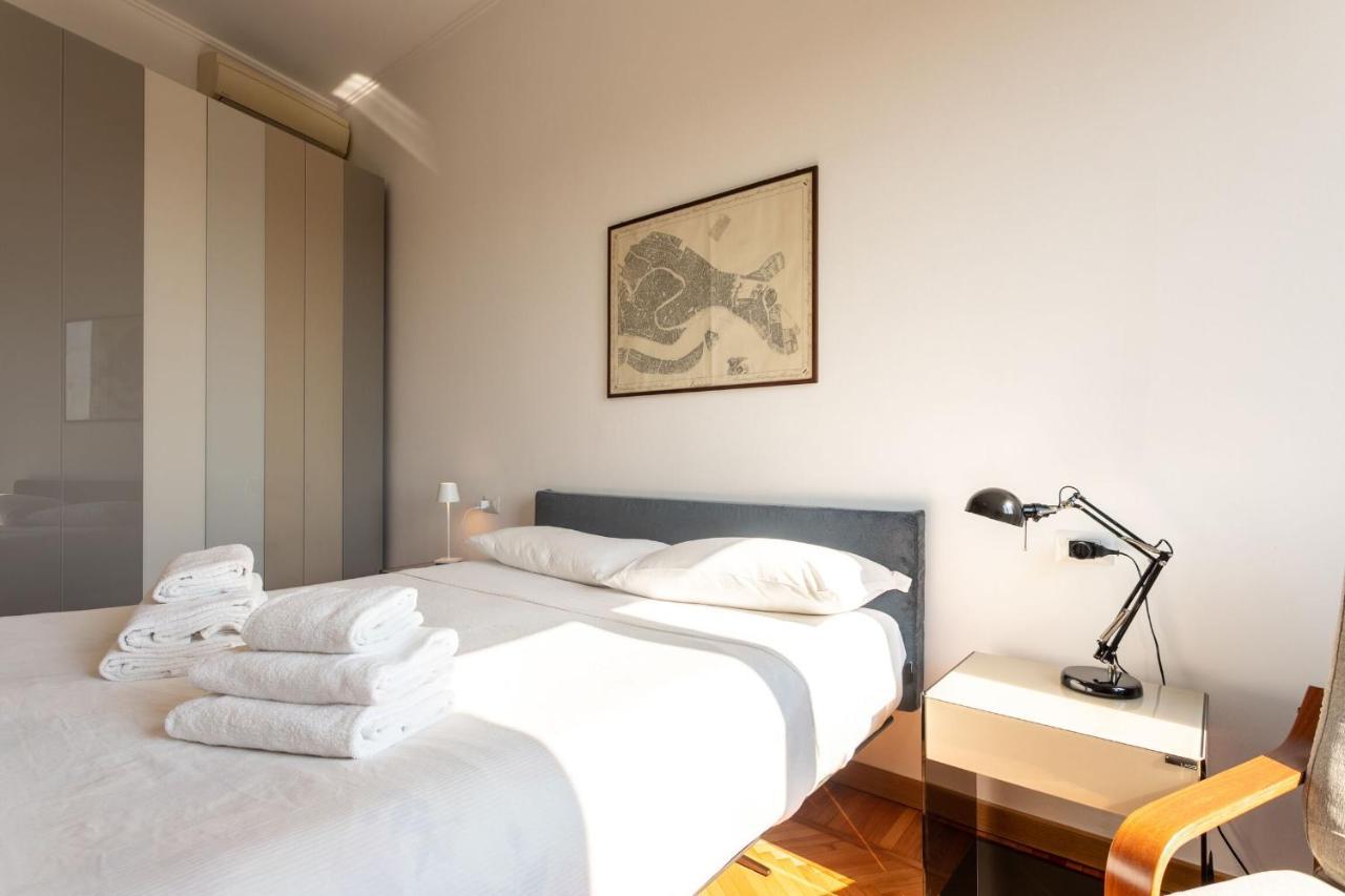 Garibaldi Two Bedrooms By Halldis Milan Bagian luar foto
